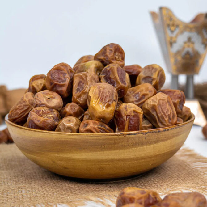 Sukri Mufattal Date | سکری